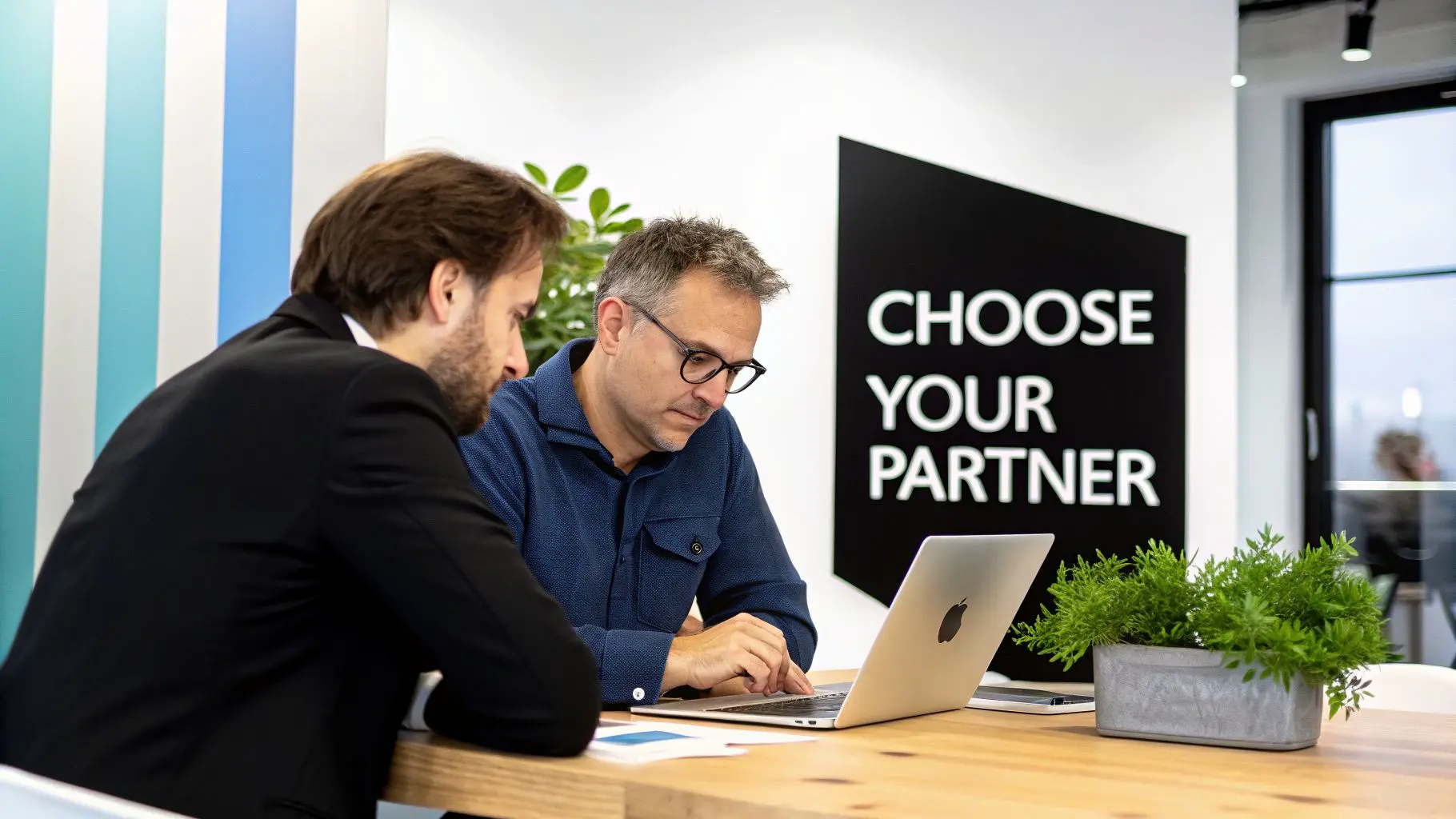 Buyer's Guide to Choosing Mobile App Creator